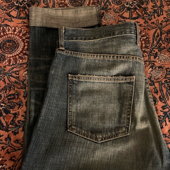 Current Elliot mom cropped jeans! - Picture 4 of 4